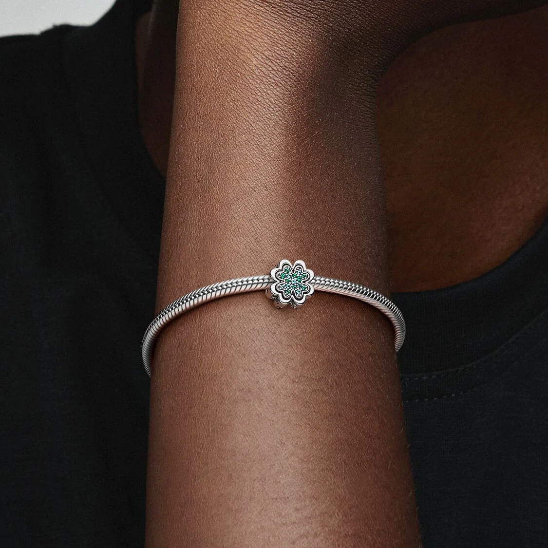 Pandora Moments Deelbare Bedel Klavertjevier 792752C01 - Image 3